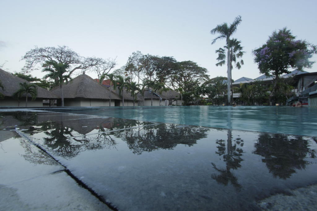 Alit Beach Resort And Villas Sanur Buitenkant foto