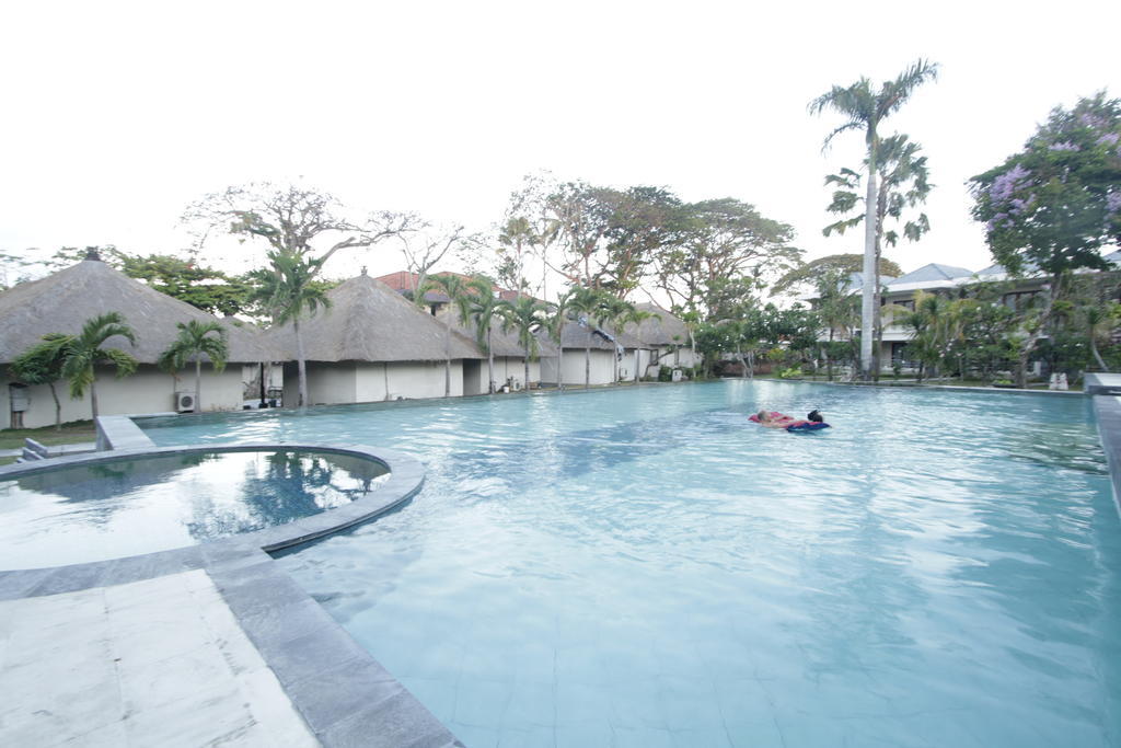 Alit Beach Resort And Villas Sanur Buitenkant foto