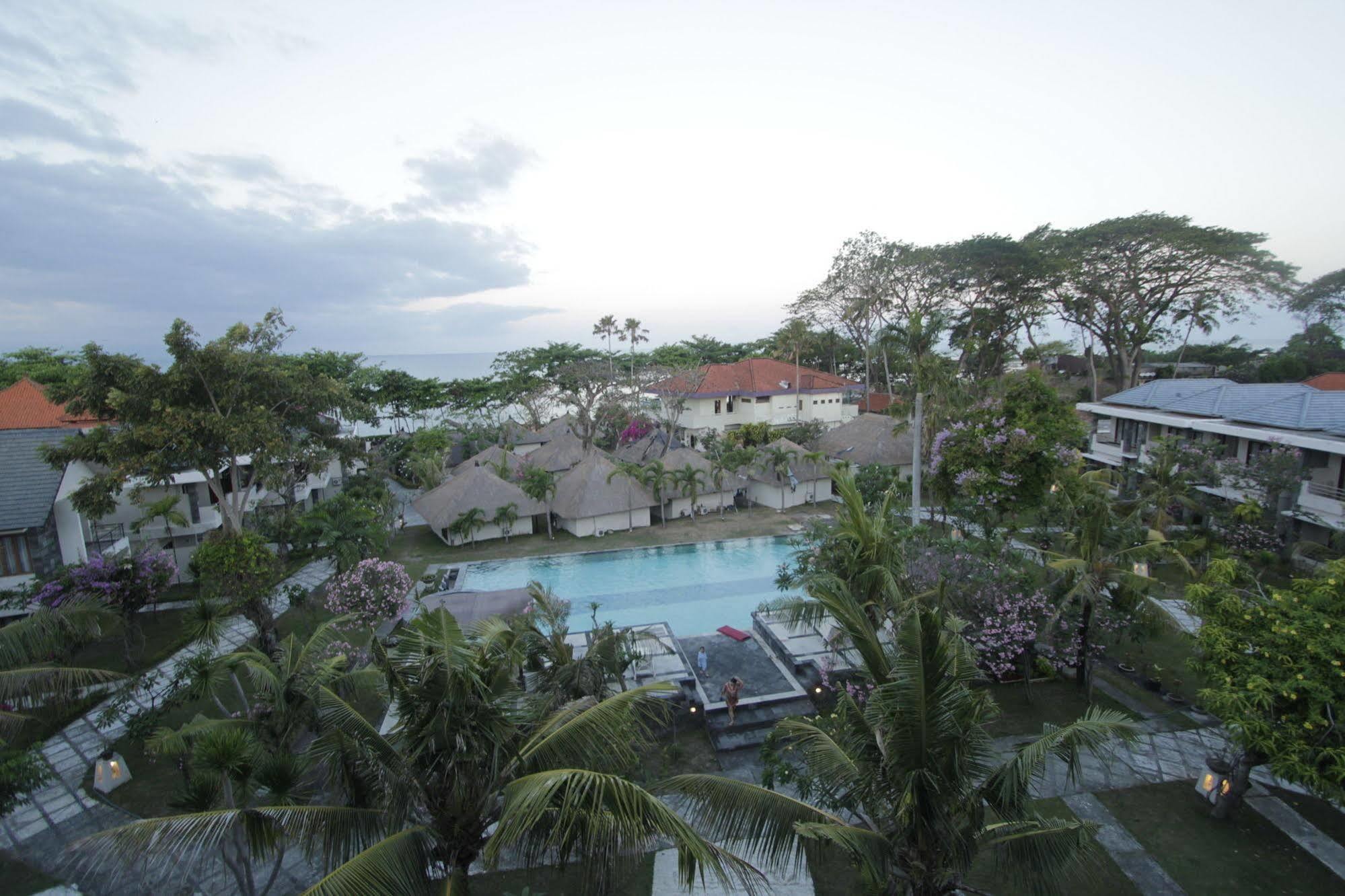 Alit Beach Resort And Villas Sanur Buitenkant foto
