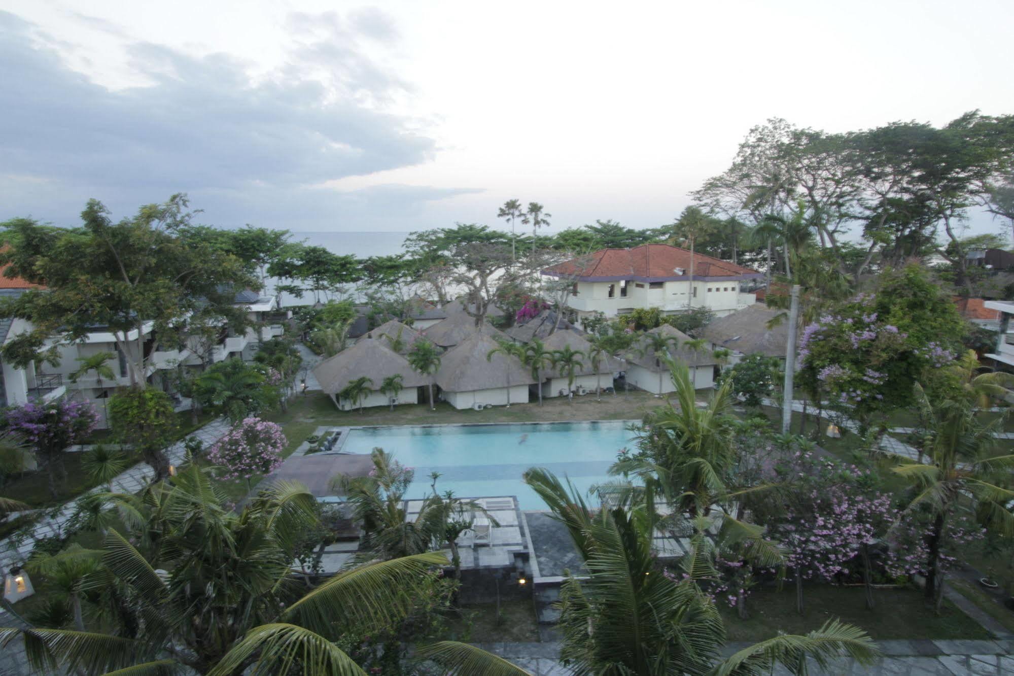 Alit Beach Resort And Villas Sanur Buitenkant foto