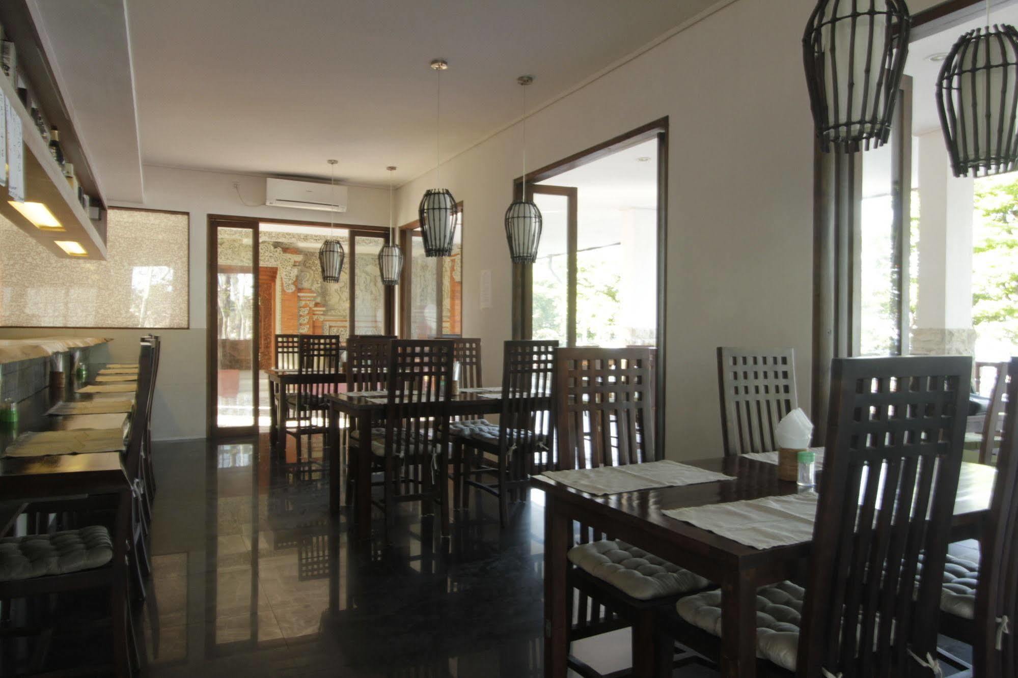 Alit Beach Resort And Villas Sanur Buitenkant foto