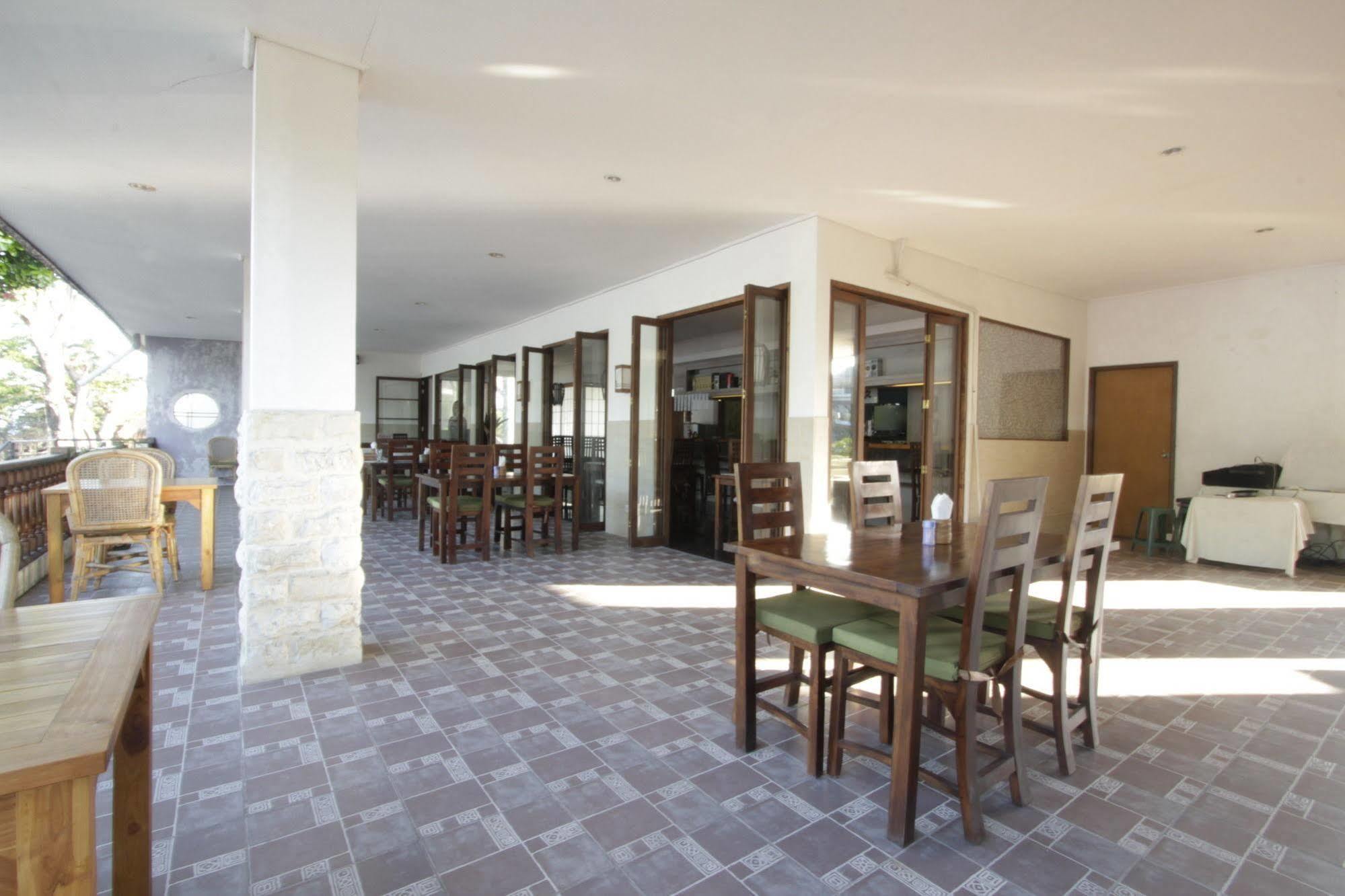 Alit Beach Resort And Villas Sanur Buitenkant foto