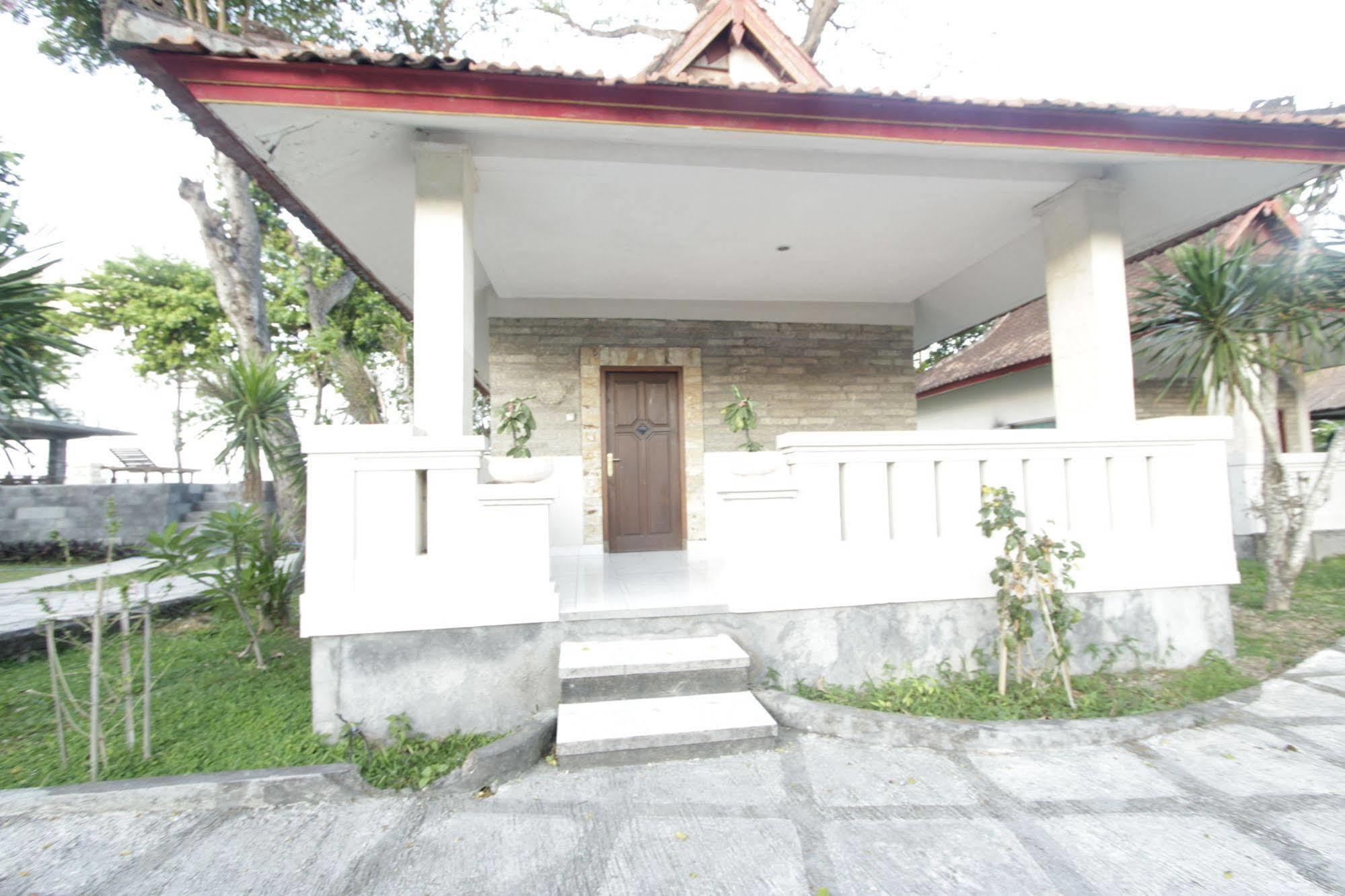 Alit Beach Resort And Villas Sanur Buitenkant foto